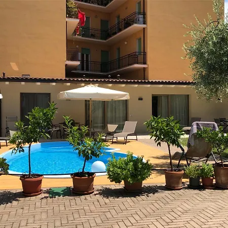 Appartamenti Villa Dall'Agnola Garda  Exterior foto